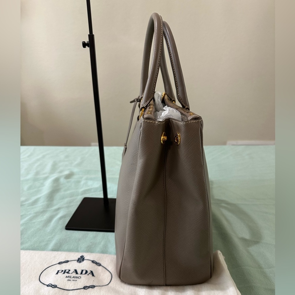 Prada Taupe Leather Handbag with Gold Accents - Picture 4 of 15